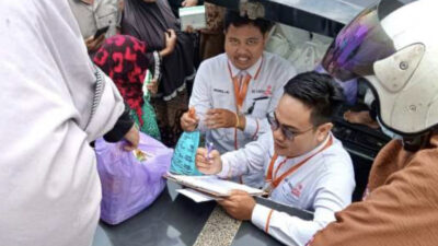 LazisMu Banjarmasin Bantu Pedagang dan Guru Honorer Lewat Program Zakat