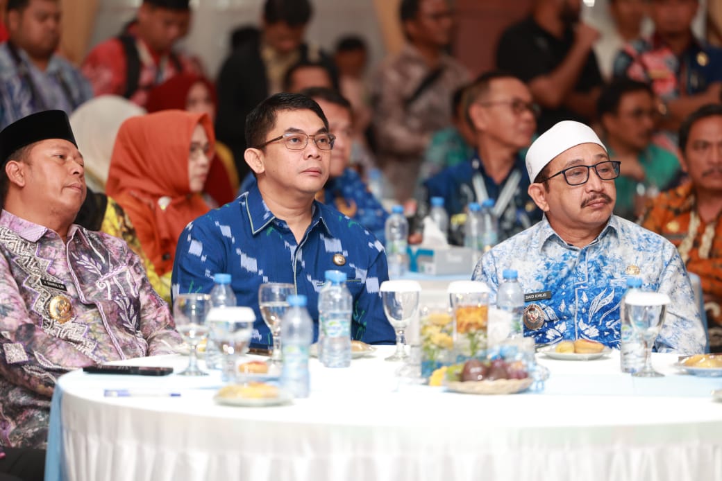 Bupati Tanah Bumbu Hadiri Rakor Pelayanan Publik se-Kalsel, Dorong Kategori Prima