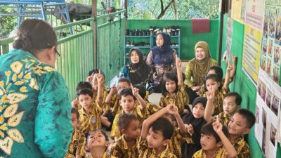 Dispersip Kotabaru Bangun Karakter Anak Melalui Story Telling