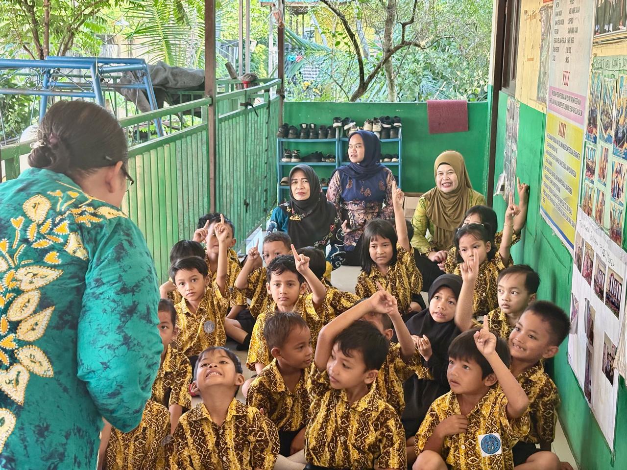 Dispersip Kotabaru Bangun Karakter Anak Melalui Story Telling