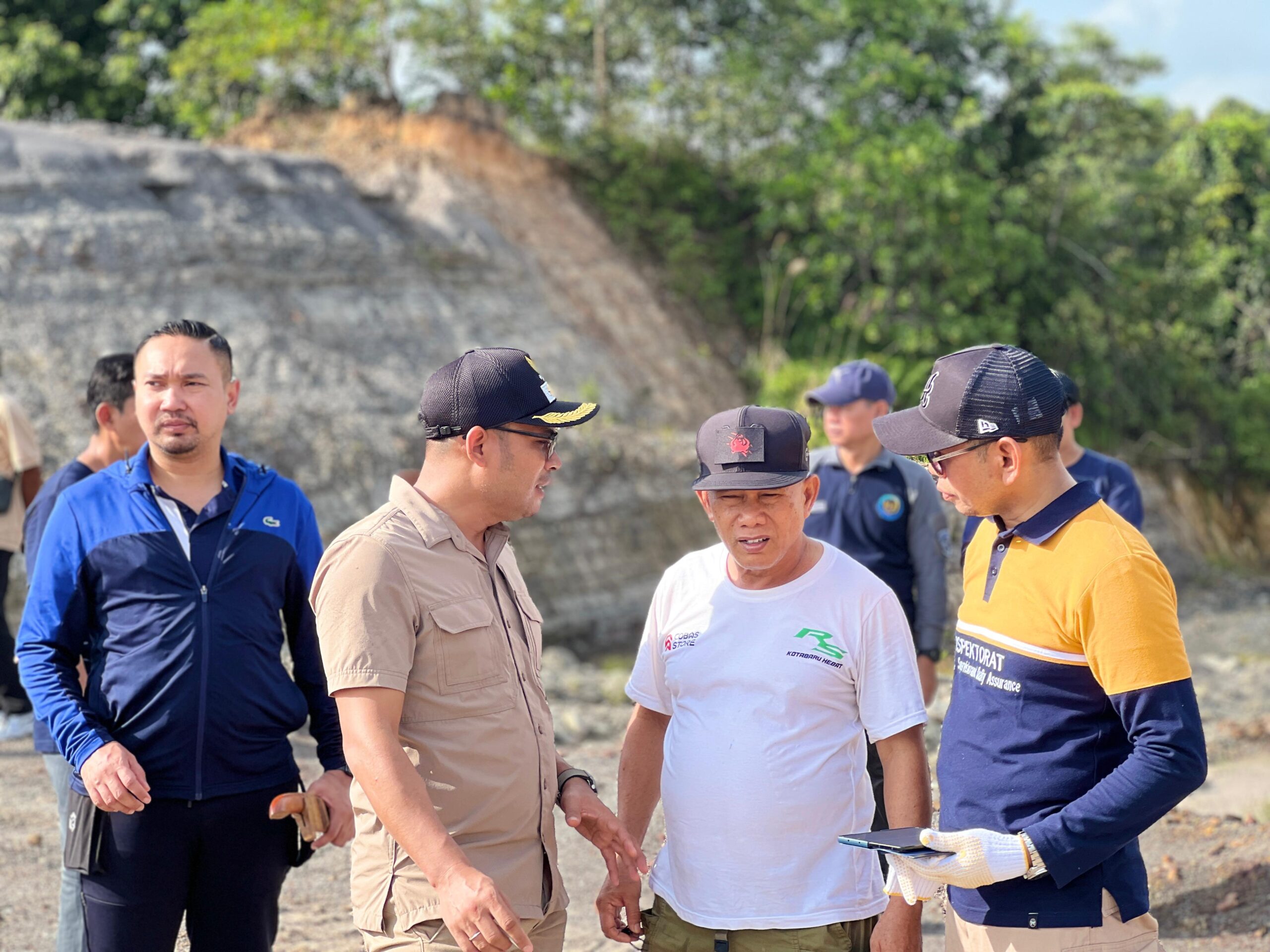 Bupati dan Wakil Bupati Kotabaru Bersihkan RSUD Stagen, Siapkan Pembangunan Kelanjutan