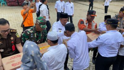 Bupati Bahrul Ilmi Tinjau dan Serahkan Bantuan untuk Korban Banjir di Tabukan
