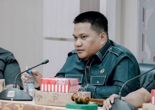 Andi Rustianto Gelar Lomba Domino, Hadiah Kulkas hingga TV 55 Inci Menanti