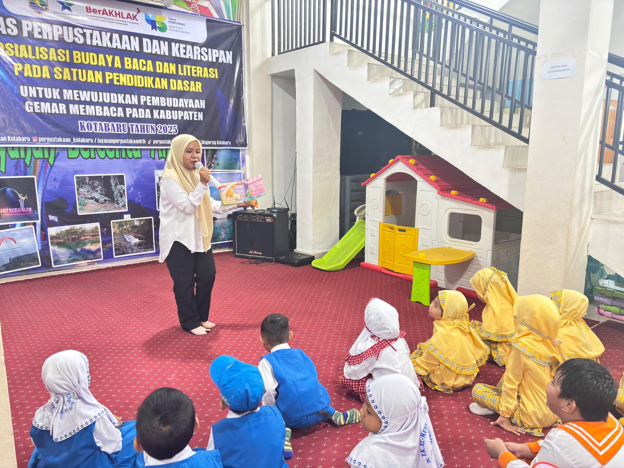 Dongeng Jadi Media Literasi Kreatif Bagi Anak Usia Dini di Kotabaru
