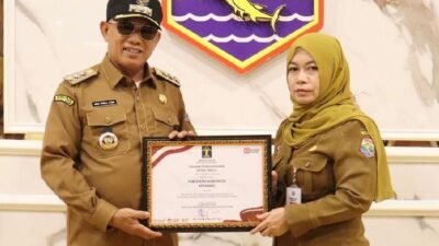 Bupati Rusli Terima Piagam Penghargaan Mitra Kerja Kemenkumham Kalsel