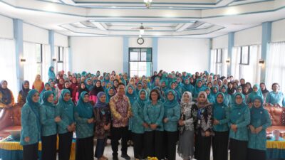 PKK Kotabaru Bekali Orang Tua Hadapi Risiko Digital