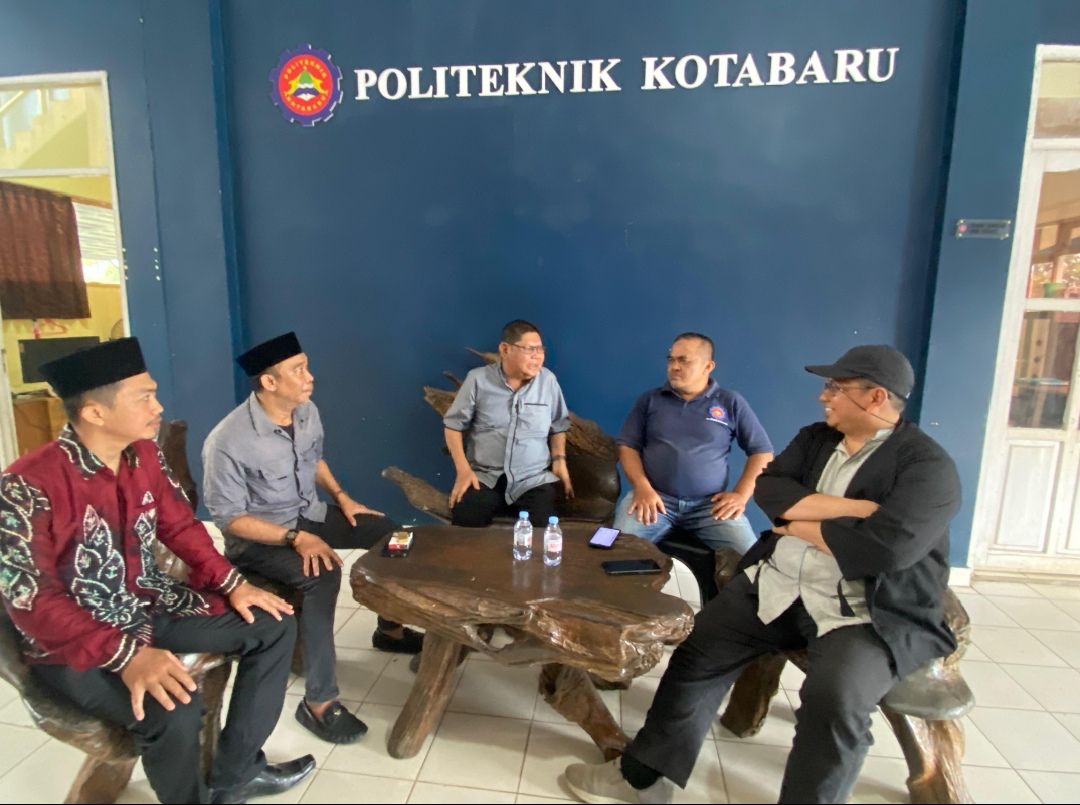 ⁠Tiga Kampus Kotabaru Nilai Bupati Kotabaru Layak Terima Antasari Award 2026