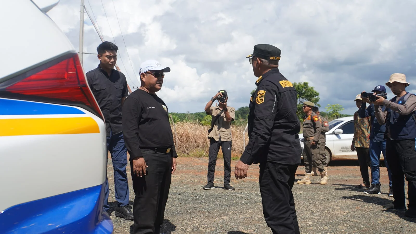 Bupati Kotabaru Tinjau Jalan Lingkar Pulau Laut di Labuan Mas
