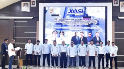Perkuat Informasi Pembangunan, Diskominfo Kotabaru Hadiri Pelantikan JMSI Kalsel